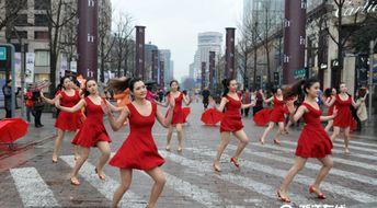 舞蹈吃瓜群众,揭秘舞蹈界的“吃瓜群众”现象