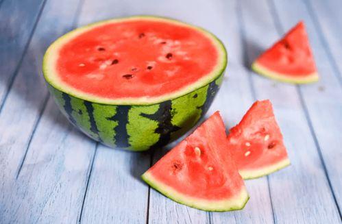 吃瓜吃瓜怎么打出来,揭秘“吃瓜吃瓜”背后的趣味与智慧