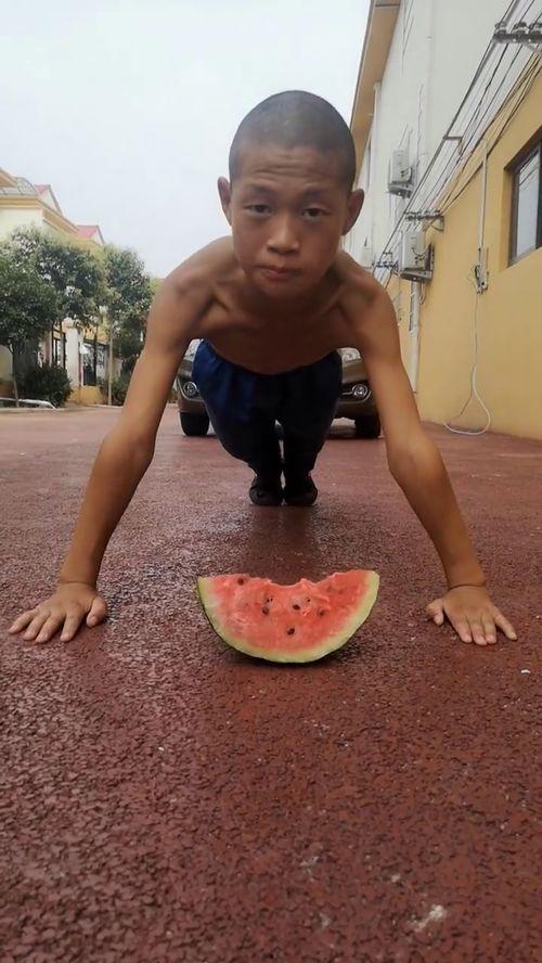 练功夫吃瓜,探寻功夫与生活的和谐之道