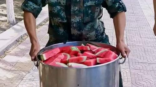 大班长吃瓜,揭秘校园里的那些“秘密”