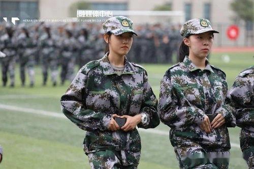 今日吃瓜女生军训,青春记忆里的酸甜苦辣