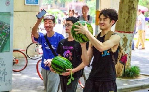 燕山大学 吃瓜,揭秘校园里的“吃瓜”文化现象