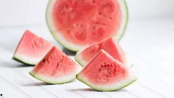 吃瓜西瓜吃一块,一瓜解千愁，西瓜大块吃