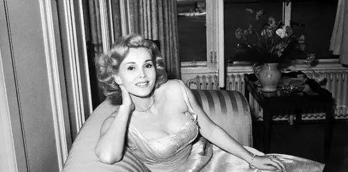 吃瓜主任母女,从瓜田到人生舞台