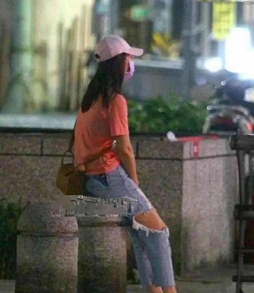 林心如吃弯弯瓜,与弯弯瓜的甜蜜邂逅